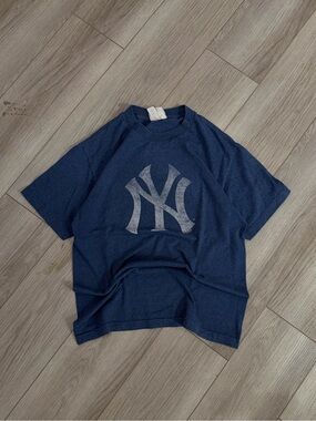Vintage MLB New York Yankees T-shirt